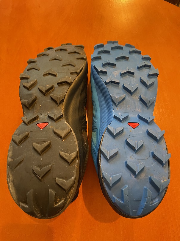 Salomon Speedcross 5 GTX modrá a černá - porovnání